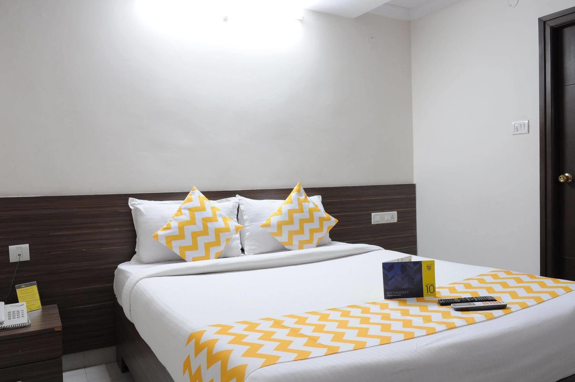 Oyo 17375 My Place Kondapur Hicc 하이데라바드 외부 사진