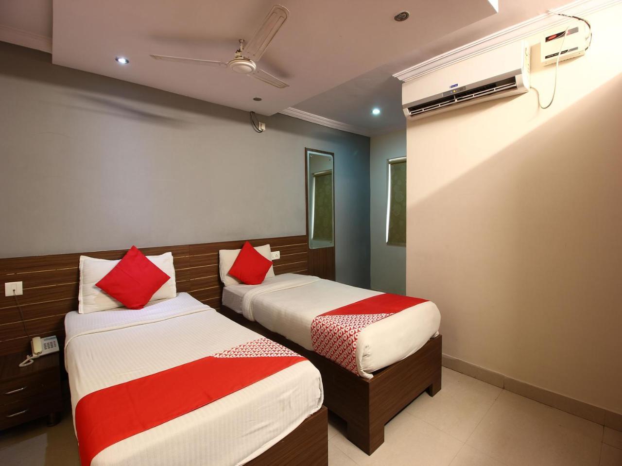 Oyo 17375 My Place Kondapur Hicc 하이데라바드 외부 사진