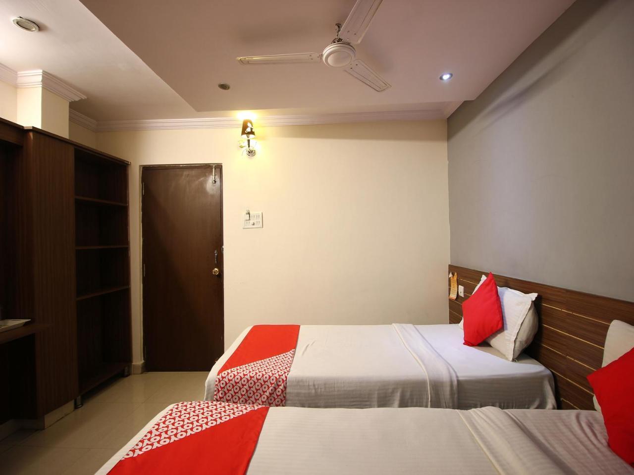 Oyo 17375 My Place Kondapur Hicc 하이데라바드 외부 사진