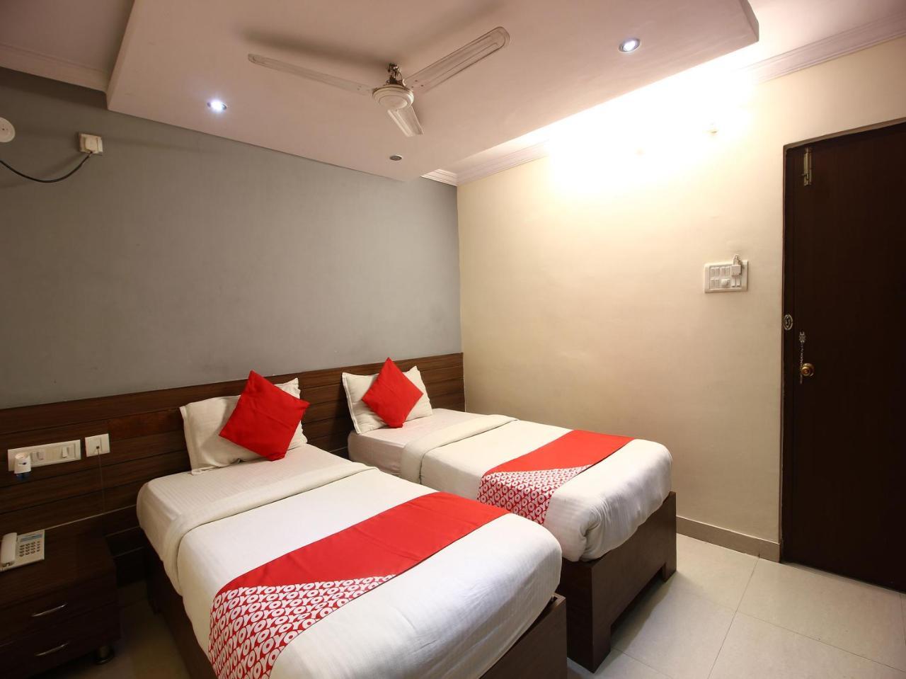 Oyo 17375 My Place Kondapur Hicc 하이데라바드 외부 사진