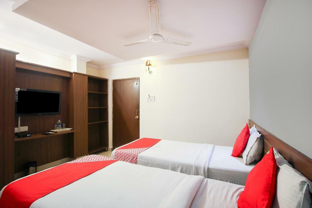 Oyo 17375 My Place Kondapur Hicc 하이데라바드 외부 사진